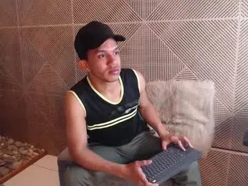 Gay sex chat with fabis_beaumont - camgaychat.com - Britain