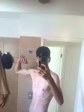 Gay sex chat with Panamiguel - camgaychat.com