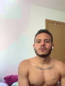 Gay sex chat with Sexy_b9 - camgaychat.com - Britain
