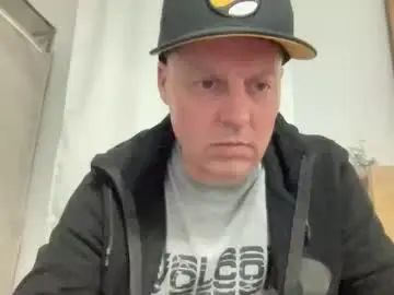 Gay sex chat with cqeason - camgaychat.com - Britain