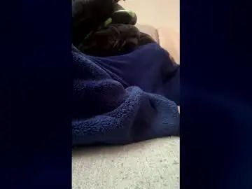 Gay sex chat with jesusmelgarez - camgaychat.com - Britain