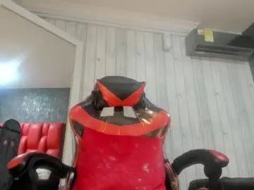 Gay sex chat with steven_swiney - camgaychat.com - Britain