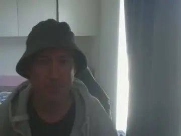 Gay sex chat with jman2025839798 - camgaychat.com - Britain