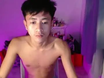 Gay sex chat with loverboy_mark - camgaychat.com - Britain