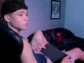 Gay sex chat with foniland_ - camgaychat.com - Spain