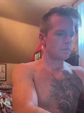 Gay sex chat with DILFiGuess1 - camgaychat.com - Britain