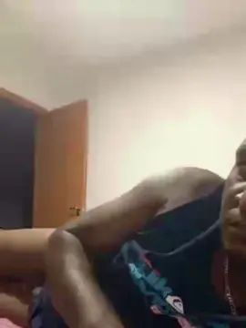 Gay sex chat with casaltravesso2 - camgaychat.com - Portugal