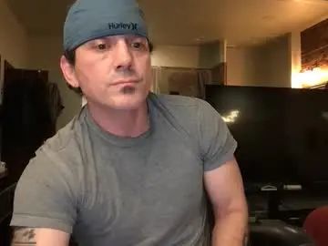 Gay sex chat with rsdjr1983 - camgaychat.com - Britain