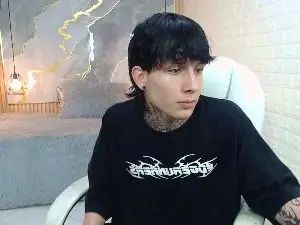 Gay sex chat with Iantwink18 - camgaychat.com - Spain