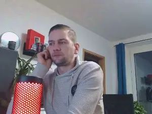 Gay sex chat with Lienlingsidiot - camgaychat.com - Germany