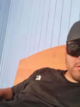 Gay sex chat with matiz28 - camgaychat.com - Spain