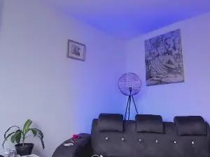 Gay sex chat with DeimonLaker - camgaychat.com - Britain