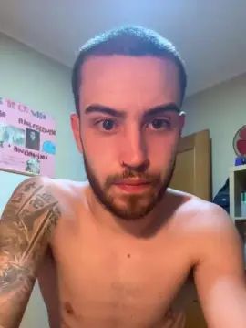 Gay sex chat with Ruuloo - camgaychat.com - Spain