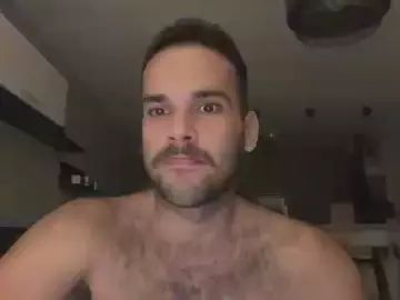 Gay sex chat with hairyh_paris - camgaychat.com - France