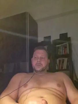 Gay sex chat with max88fun - camgaychat.com - Italy