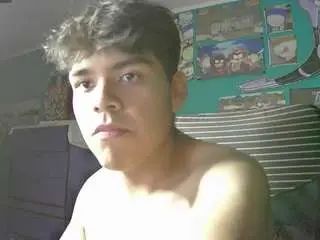 Gay sex chat with vale20s - camgaychat.com