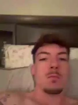 Gay sex chat with Sexyyykb - camgaychat.com - Britain