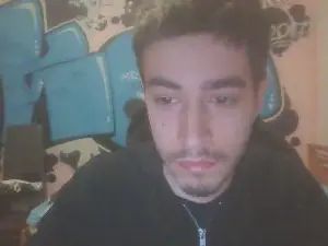 Gay sex chat with Chain99_ - camgaychat.com - Italy