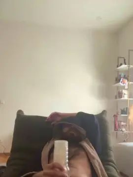 Gay sex chat with Hairyturkberlin - camgaychat.com - Britain