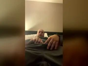 Gay sex chat with dickdownyou - camgaychat.com - Britain