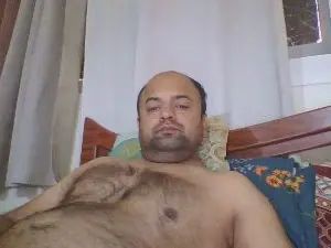 Gay sex chat with raheeln367 - camgaychat.com - Britain