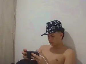 Gay sex chat with juan_666xxx - camgaychat.com - Spain