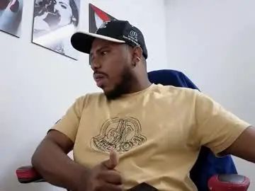 Gay sex chat with alessandro_hamed - camgaychat.com - Britain