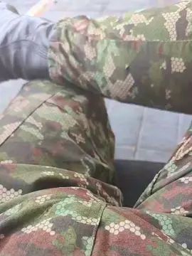 Gay sex chat with Miguel26sexy - camgaychat.com - Spain