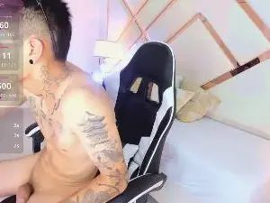 Gay sex chat with tommy_valverde - camgaychat.com - Britain