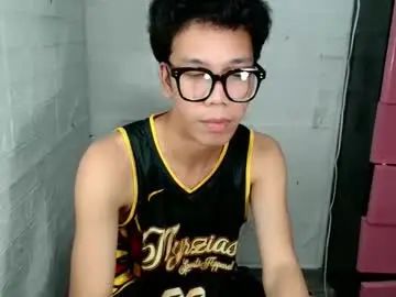 Gay sex chat with asianbaexx - camgaychat.com - Britain