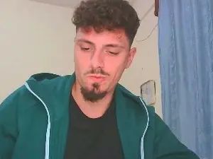 Gay sex chat with IlRitorno7 - camgaychat.com - Italy