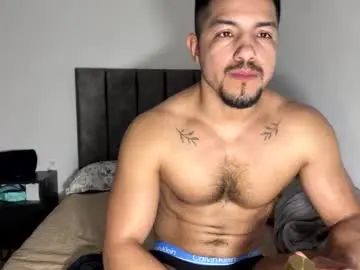 Gay sex chat with andresperez2694 - camgaychat.com - Britain