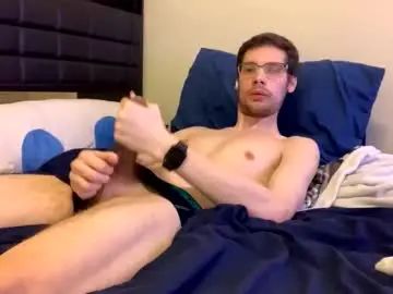 Gay sex chat with straponattack - camgaychat.com - Britain