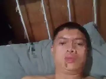 Gay sex chat with caramelized_adobo - camgaychat.com - Britain