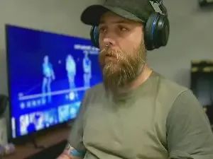 Gay sex chat with BarboneCE - camgaychat.com - Italy