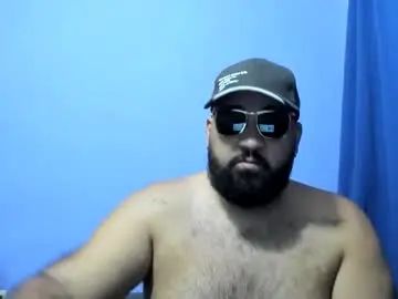 Gay sex chat with colombianbear1 - camgaychat.com - Spain