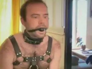 Gay sex chat with Subbear92 - camgaychat.com - Britain