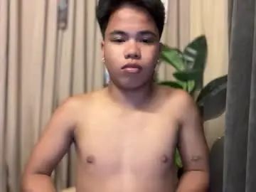 Gay sex chat with makeyoumineee - camgaychat.com - Britain