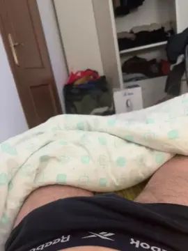 Gay sex chat with gianp_hot - camgaychat.com - Britain