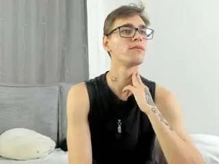 Gay sex chat with mistralcrush - camgaychat.com