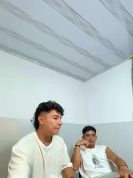 Gay sex chat with DANTEELIO - camgaychat.com - Britain