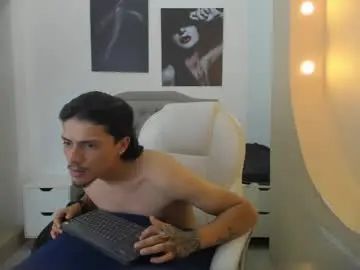 Gay sex chat with ken_valkov - camgaychat.com - Spain