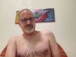 Gay sex chat with quercusroboris - camgaychat.com - Britain