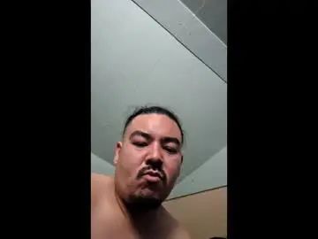 Gay sex chat with kalani525302 - camgaychat.com - Britain