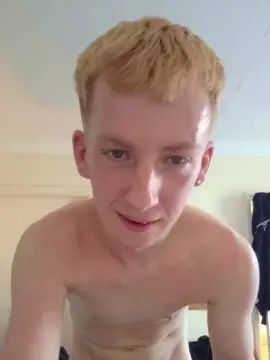 Gay sex chat with braderz04 - camgaychat.com - Britain