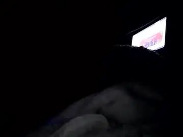 Gay sex chat with brentjames2690 - camgaychat.com - Britain