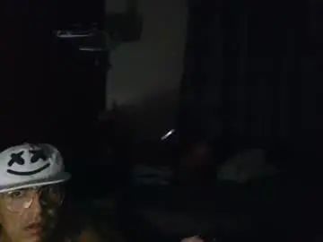 Gay sex chat with baronkarlo010 - camgaychat.com - Britain