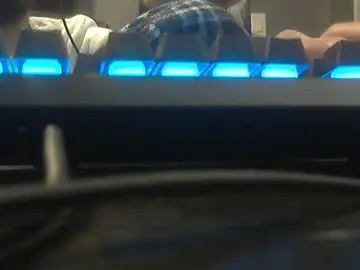 Gay sex chat with femdomaddict321 - camgaychat.com - Britain