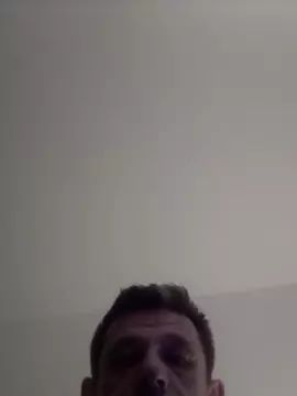 Gay sex chat with ei8htInchswagg - camgaychat.com - Britain