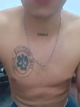 Gay sex chat with Miltonmaatias - camgaychat.com - Spain